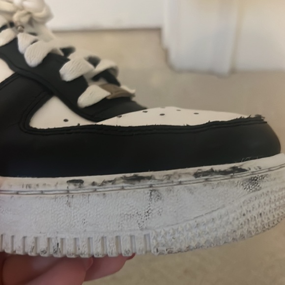 Air Force 1s size 10 - Picture 7 of 8